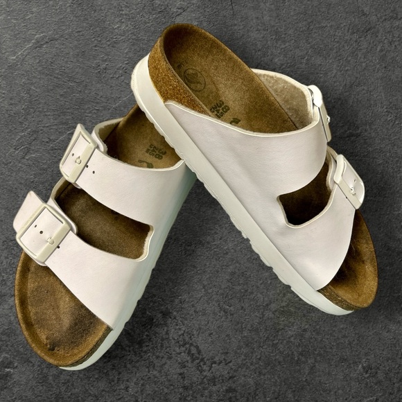 Birkenstock Shoes - Birkenstock Papillio Arizona Platform Sandals in White, 38